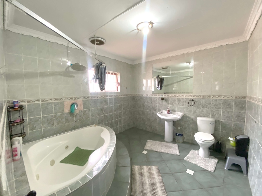 To Let 1 Bedroom Property for Rent in Hayfields KwaZulu-Natal