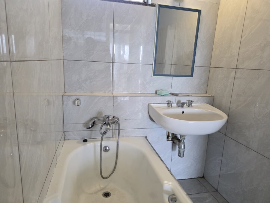 1 Bedroom Property for Sale in Durban Central KwaZulu-Natal
