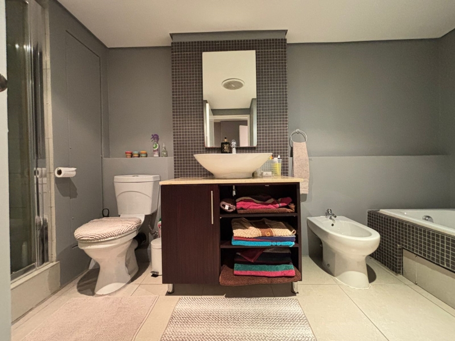 To Let 3 Bedroom Property for Rent in Point Waterfront KwaZulu-Natal