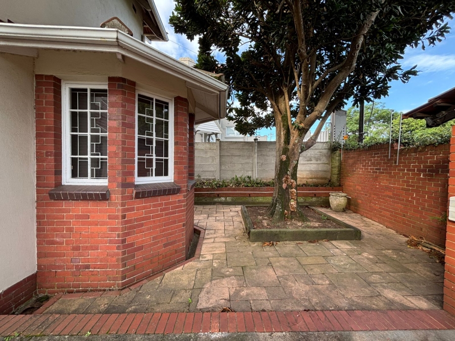 To Let 4 Bedroom Property for Rent in Morningside KwaZulu-Natal