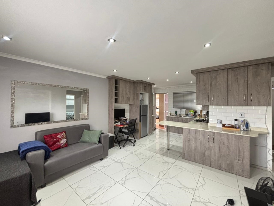 2 Bedroom Property for Sale in Avoca KwaZulu-Natal