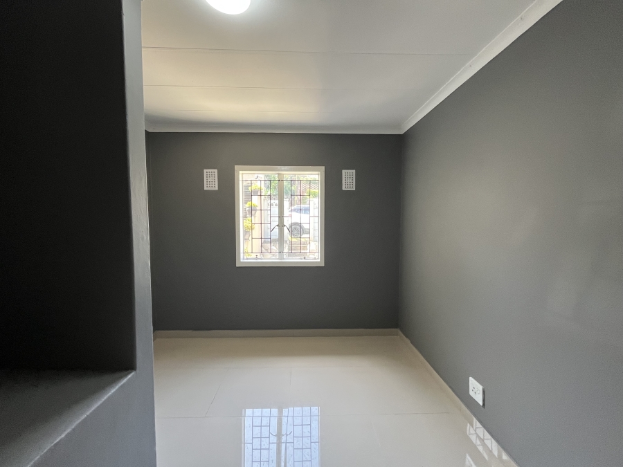 3 Bedroom Property for Sale in Sunford KwaZulu-Natal