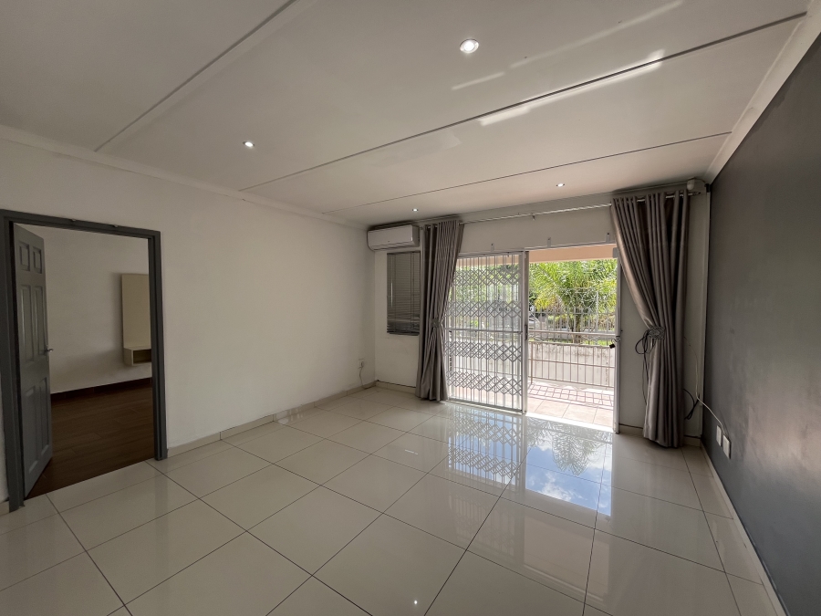 3 Bedroom Property for Sale in Parkgate KwaZulu-Natal