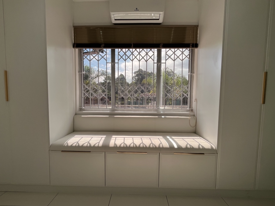 3 Bedroom Property for Sale in Parkgate KwaZulu-Natal