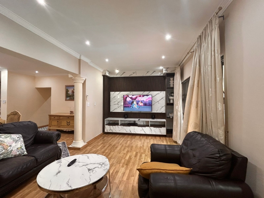 4 Bedroom Property for Sale in Veld En Vlei KwaZulu-Natal