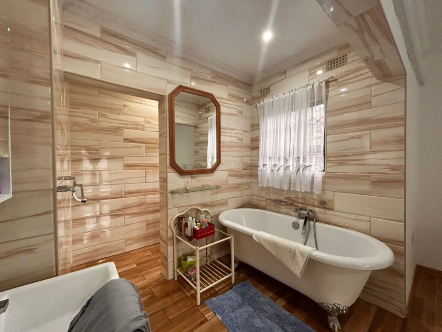 4 Bedroom Property for Sale in Veld En Vlei KwaZulu-Natal