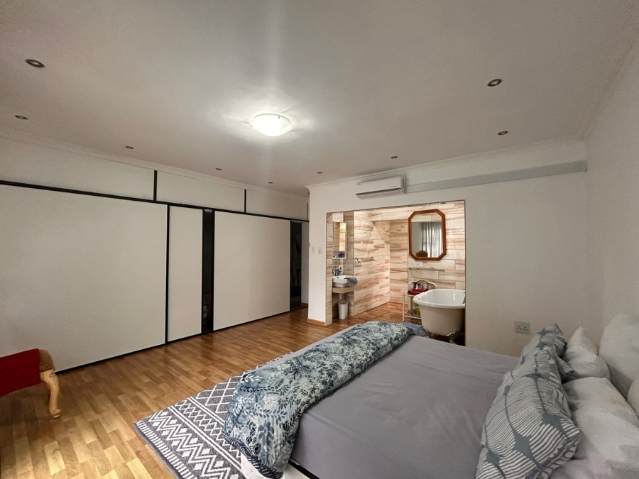 4 Bedroom Property for Sale in Veld En Vlei KwaZulu-Natal