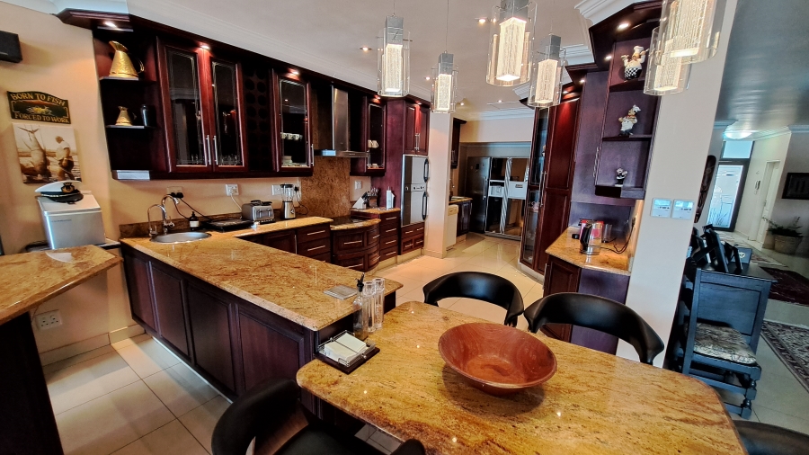 4 Bedroom Property for Sale in Tuzi Gazi KwaZulu-Natal