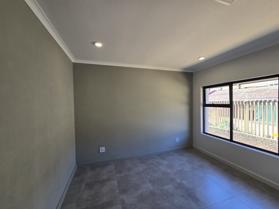2 Bedroom Property for Sale in Westbrook KwaZulu-Natal