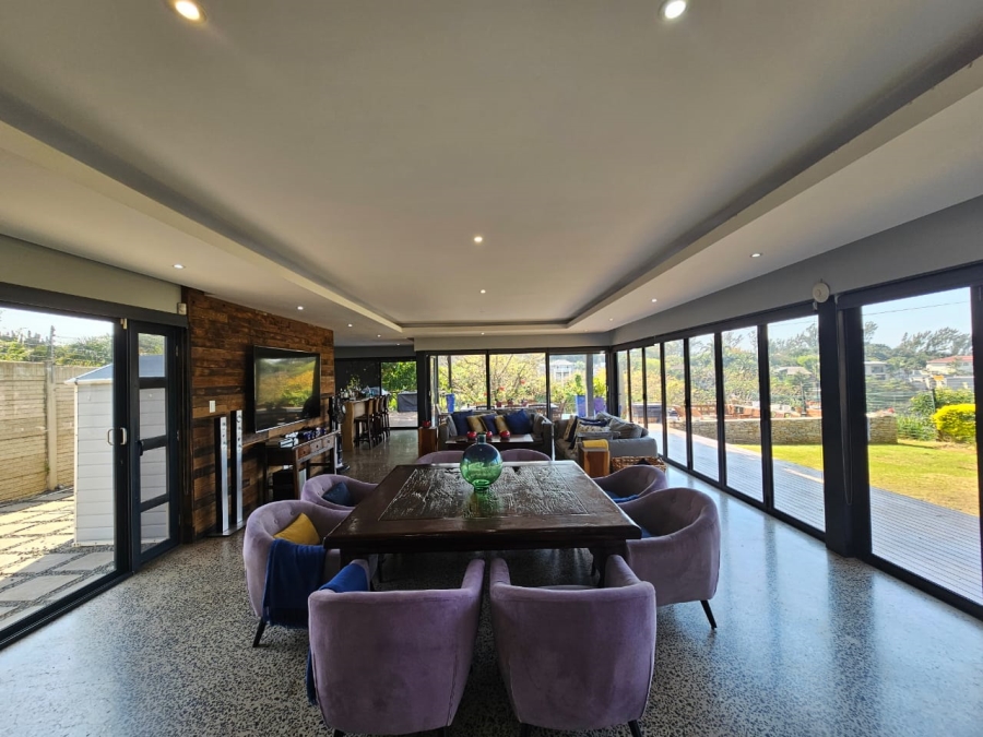 5 Bedroom Property for Sale in Salt Rock KwaZulu-Natal