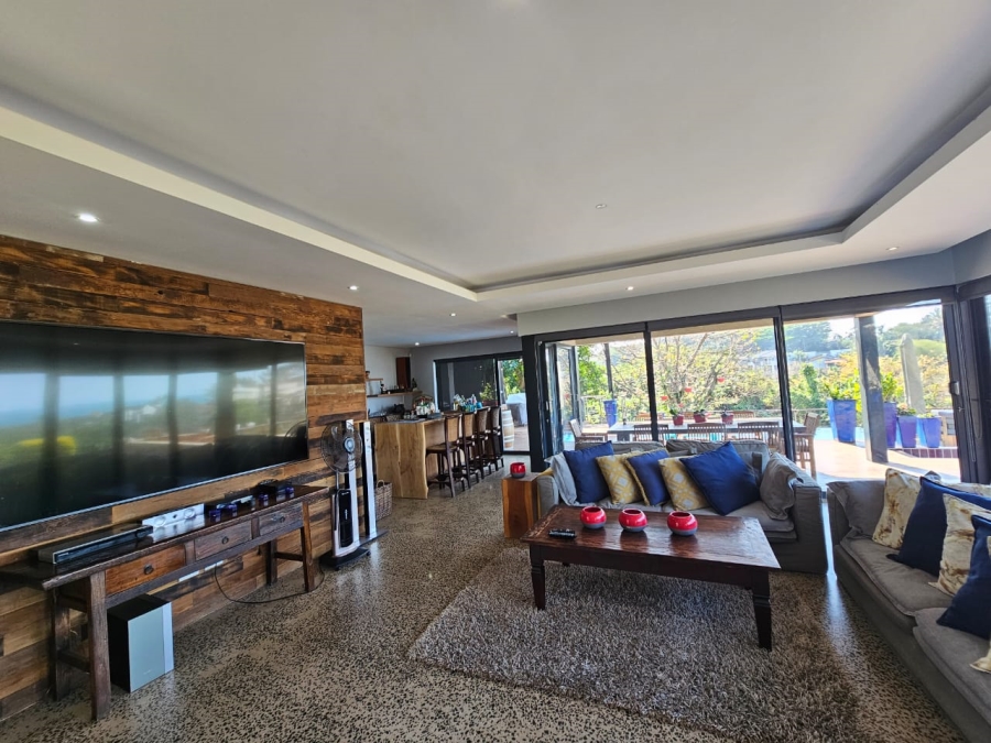 5 Bedroom Property for Sale in Salt Rock KwaZulu-Natal