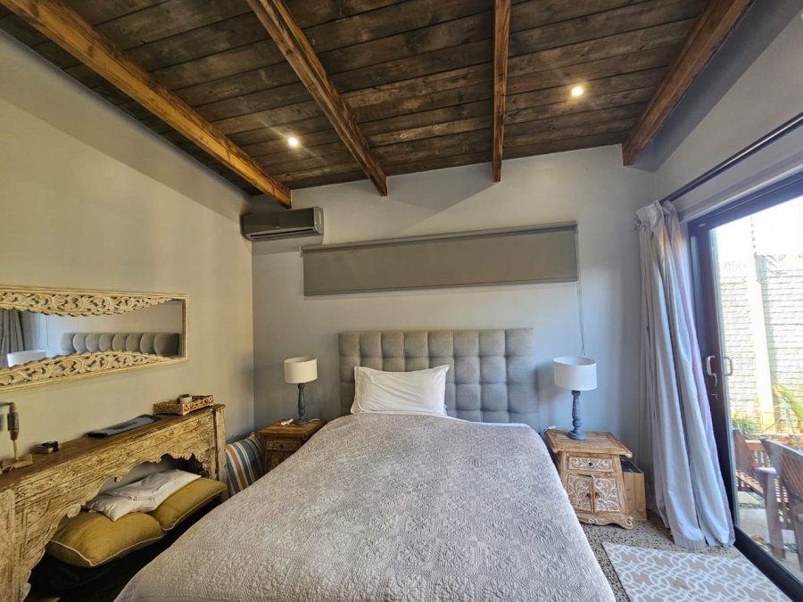 5 Bedroom Property for Sale in Salt Rock KwaZulu-Natal