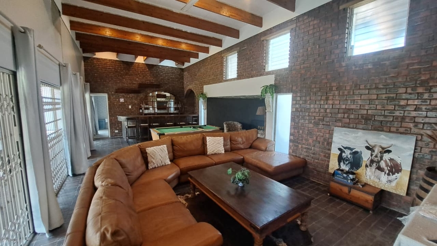 To Let 4 Bedroom Property for Rent in Meer En See KwaZulu-Natal