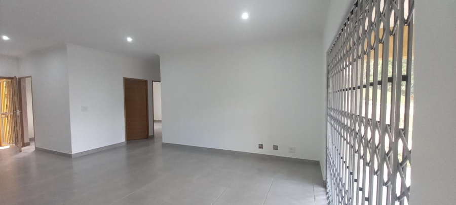 2 Bedroom Property for Sale in Kloof KwaZulu-Natal