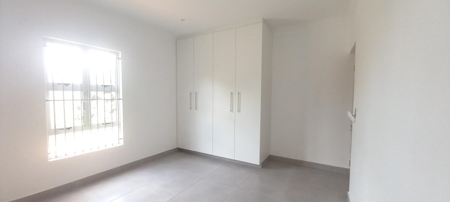 2 Bedroom Property for Sale in Kloof KwaZulu-Natal