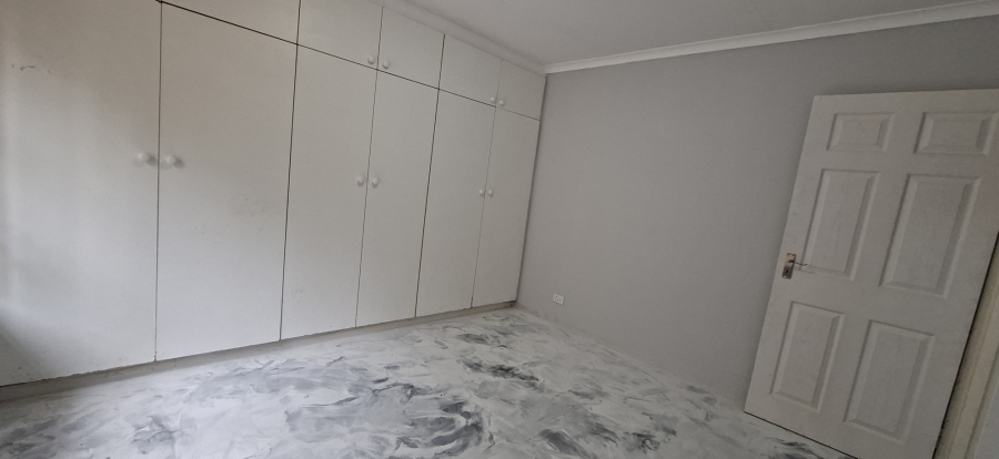 2 Bedroom Property for Sale in Kloof KwaZulu-Natal