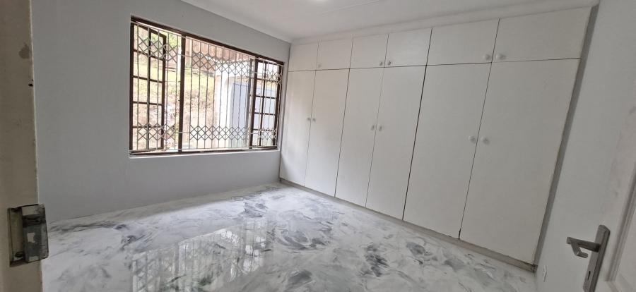 2 Bedroom Property for Sale in Kloof KwaZulu-Natal