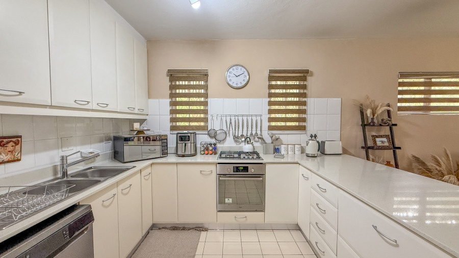 To Let 3 Bedroom Property for Rent in Willard Beach KwaZulu-Natal