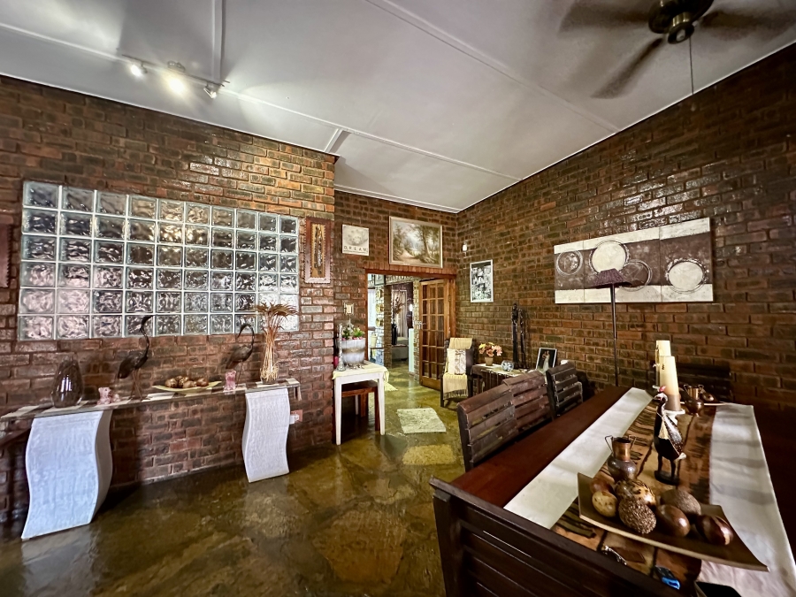 4 Bedroom Property for Sale in Meer En See KwaZulu-Natal