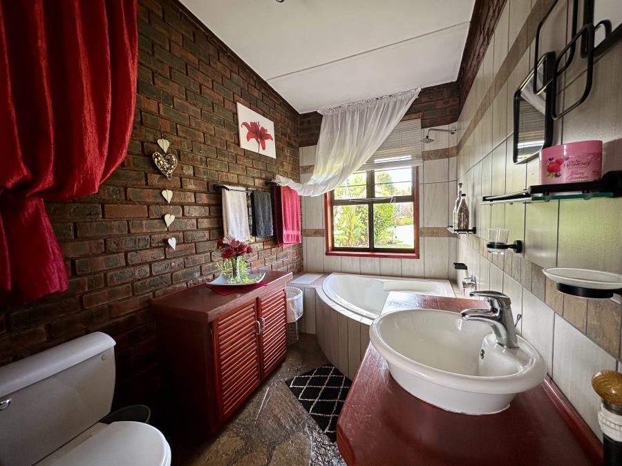 4 Bedroom Property for Sale in Meer En See KwaZulu-Natal