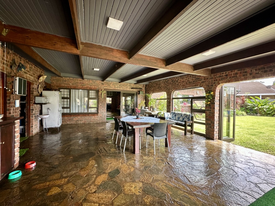 4 Bedroom Property for Sale in Meer En See KwaZulu-Natal