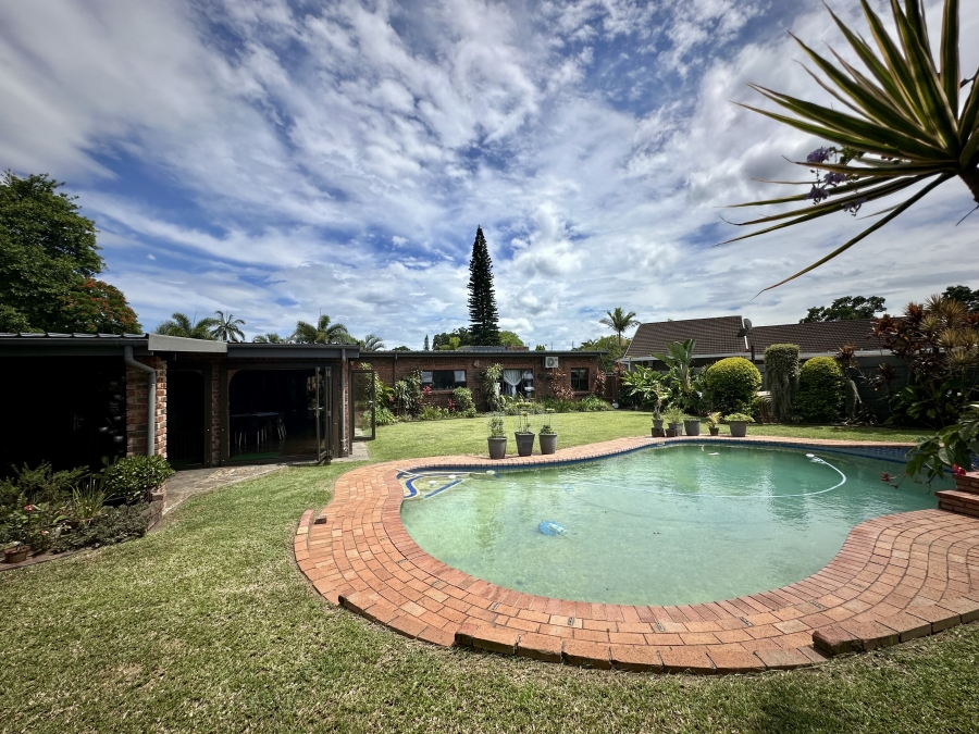 4 Bedroom Property for Sale in Meer En See KwaZulu-Natal