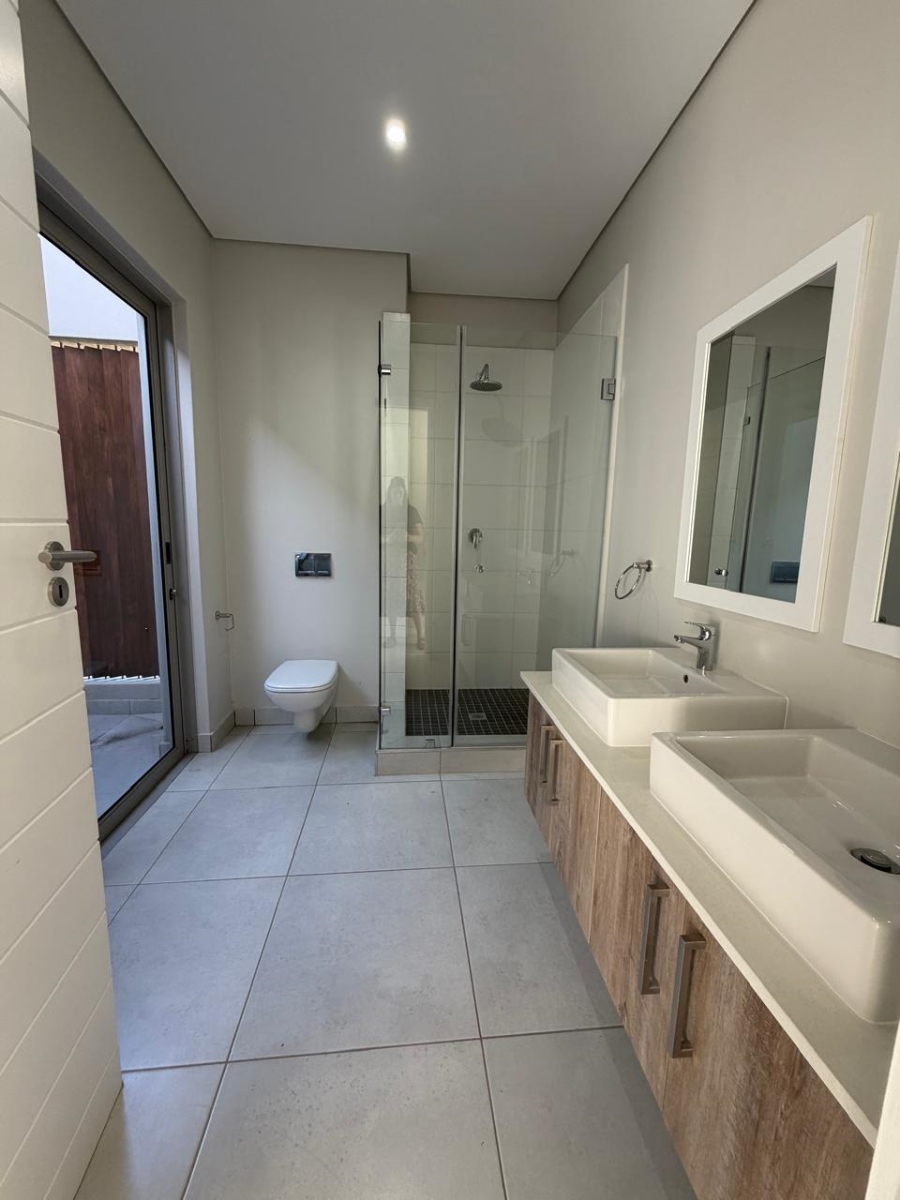 4 Bedroom Property for Sale in Palm Lakes Estate KwaZulu-Natal