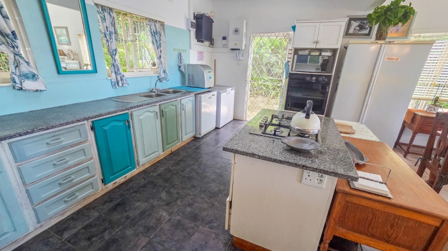 5 Bedroom Property for Sale in Southport KwaZulu-Natal