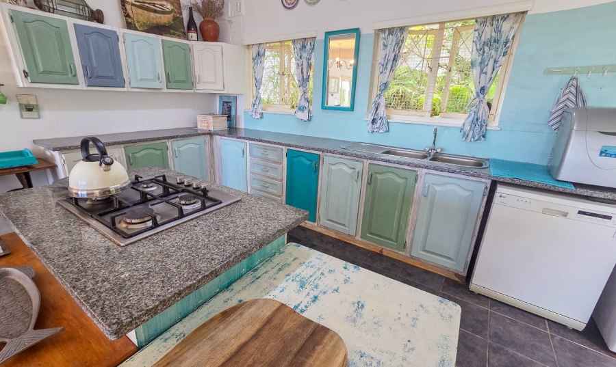 5 Bedroom Property for Sale in Southport KwaZulu-Natal