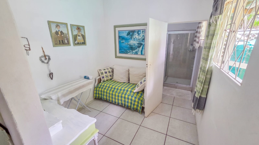 5 Bedroom Property for Sale in Southport KwaZulu-Natal