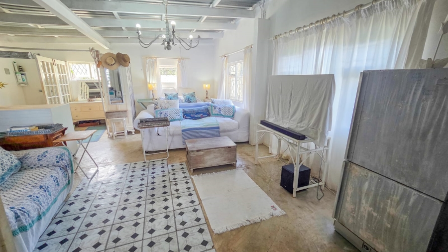 5 Bedroom Property for Sale in Southport KwaZulu-Natal