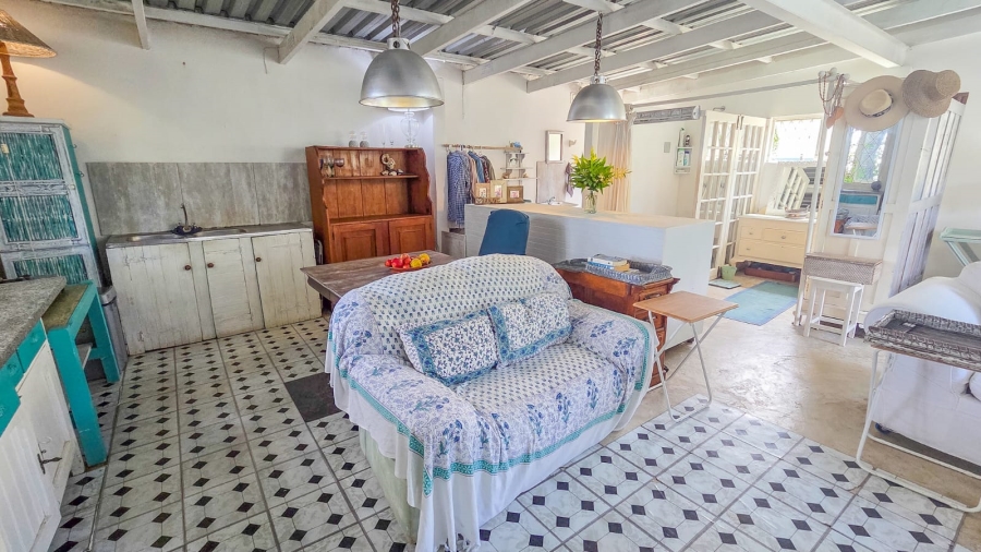 5 Bedroom Property for Sale in Southport KwaZulu-Natal