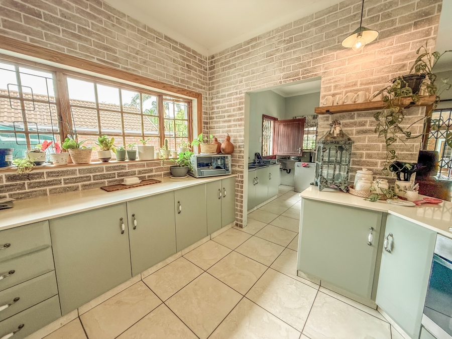 5 Bedroom Property for Sale in Panorama KwaZulu-Natal