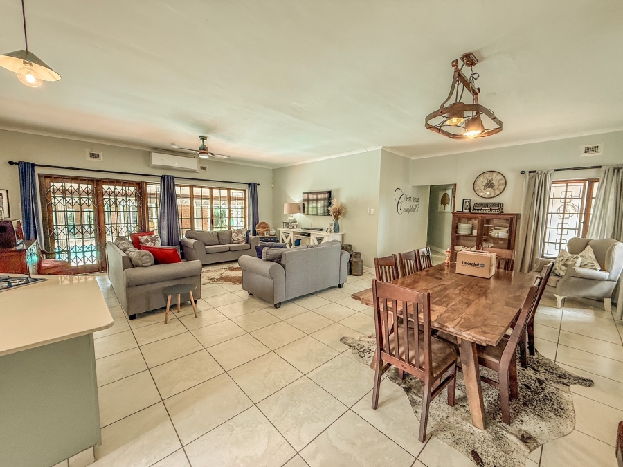 5 Bedroom Property for Sale in Panorama KwaZulu-Natal