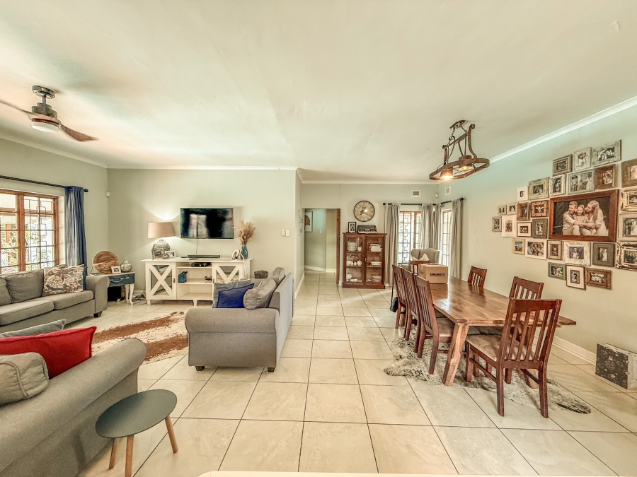 5 Bedroom Property for Sale in Panorama KwaZulu-Natal