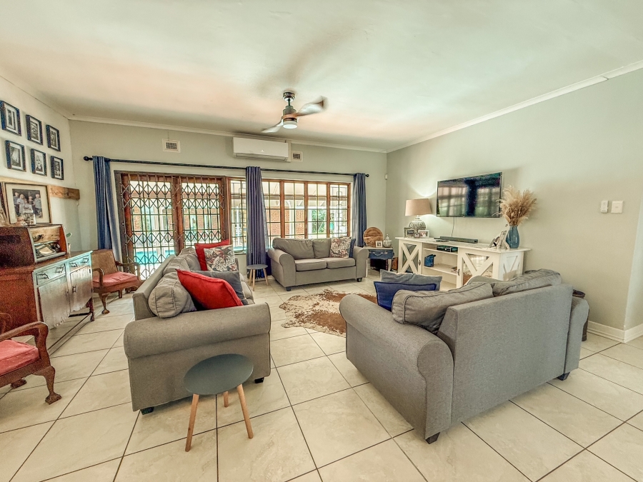 5 Bedroom Property for Sale in Panorama KwaZulu-Natal