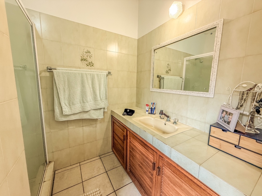 5 Bedroom Property for Sale in Panorama KwaZulu-Natal