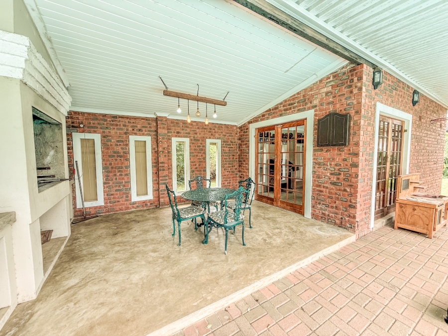 5 Bedroom Property for Sale in Panorama KwaZulu-Natal