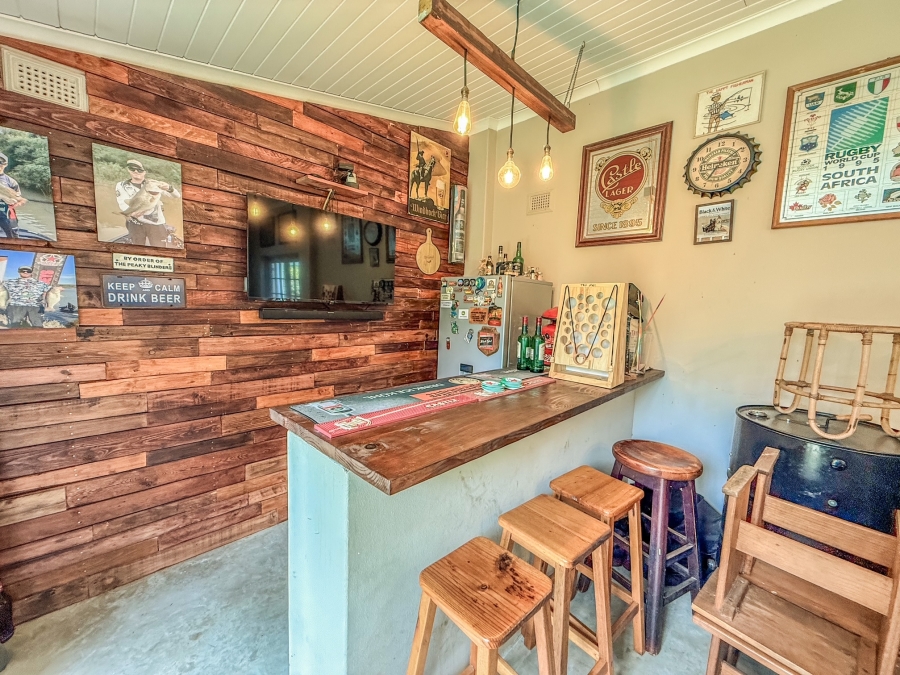 5 Bedroom Property for Sale in Panorama KwaZulu-Natal