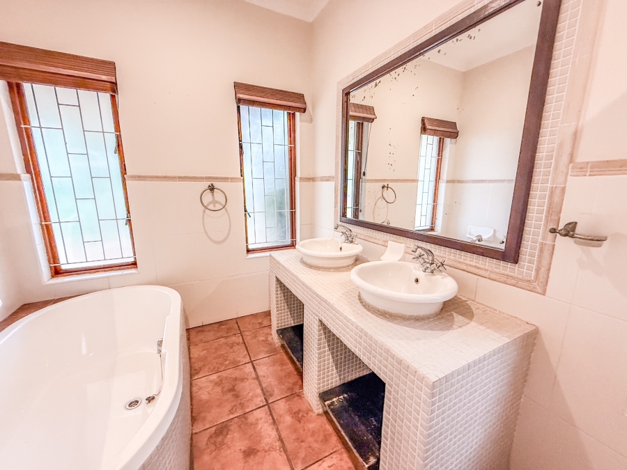 4 Bedroom Property for Sale in Mtunzini KwaZulu-Natal