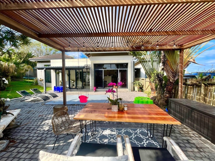 To Let 2 Bedroom Property for Rent in Palm Lakes Estate KwaZulu-Natal