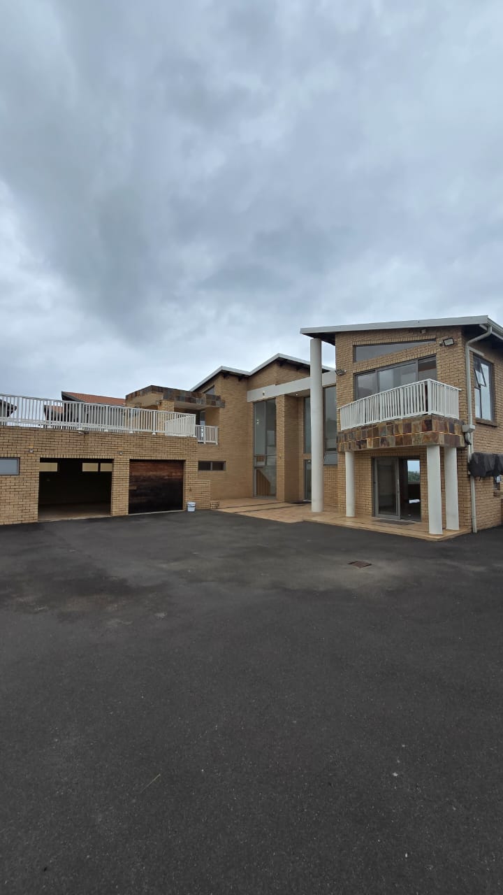 4 Bedroom Property for Sale in La Mercy KwaZulu-Natal