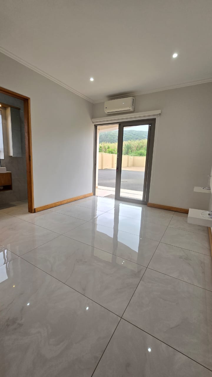 4 Bedroom Property for Sale in La Mercy KwaZulu-Natal