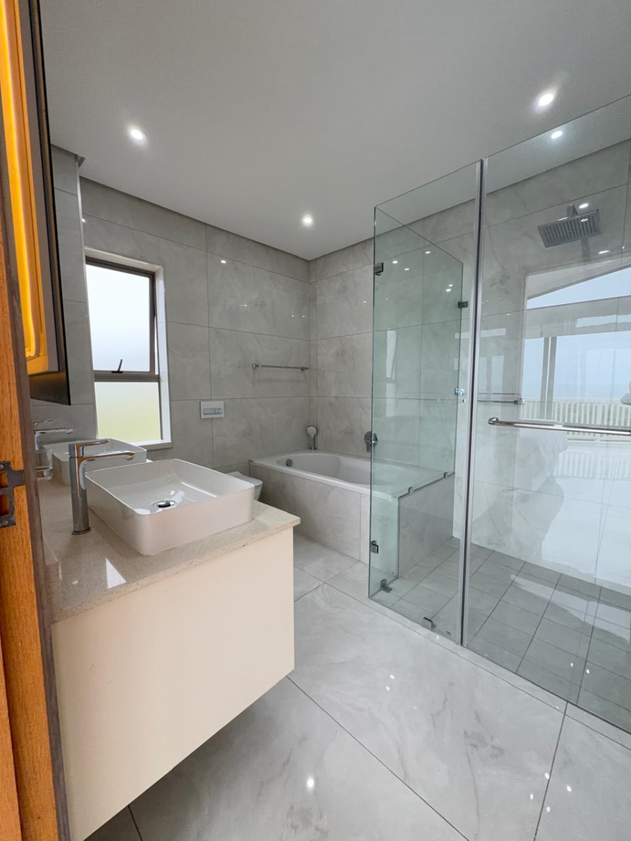 4 Bedroom Property for Sale in La Mercy KwaZulu-Natal