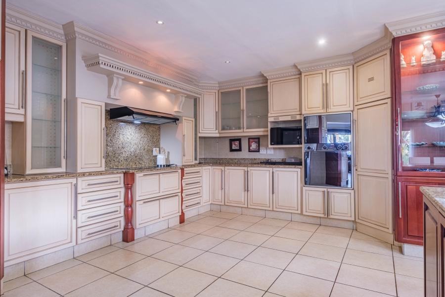 To Let 5 Bedroom Property for Rent in La Lucia Ridge KwaZulu-Natal