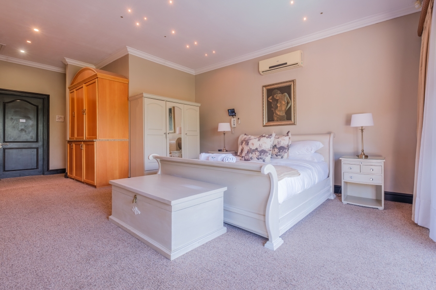 To Let 5 Bedroom Property for Rent in La Lucia Ridge KwaZulu-Natal