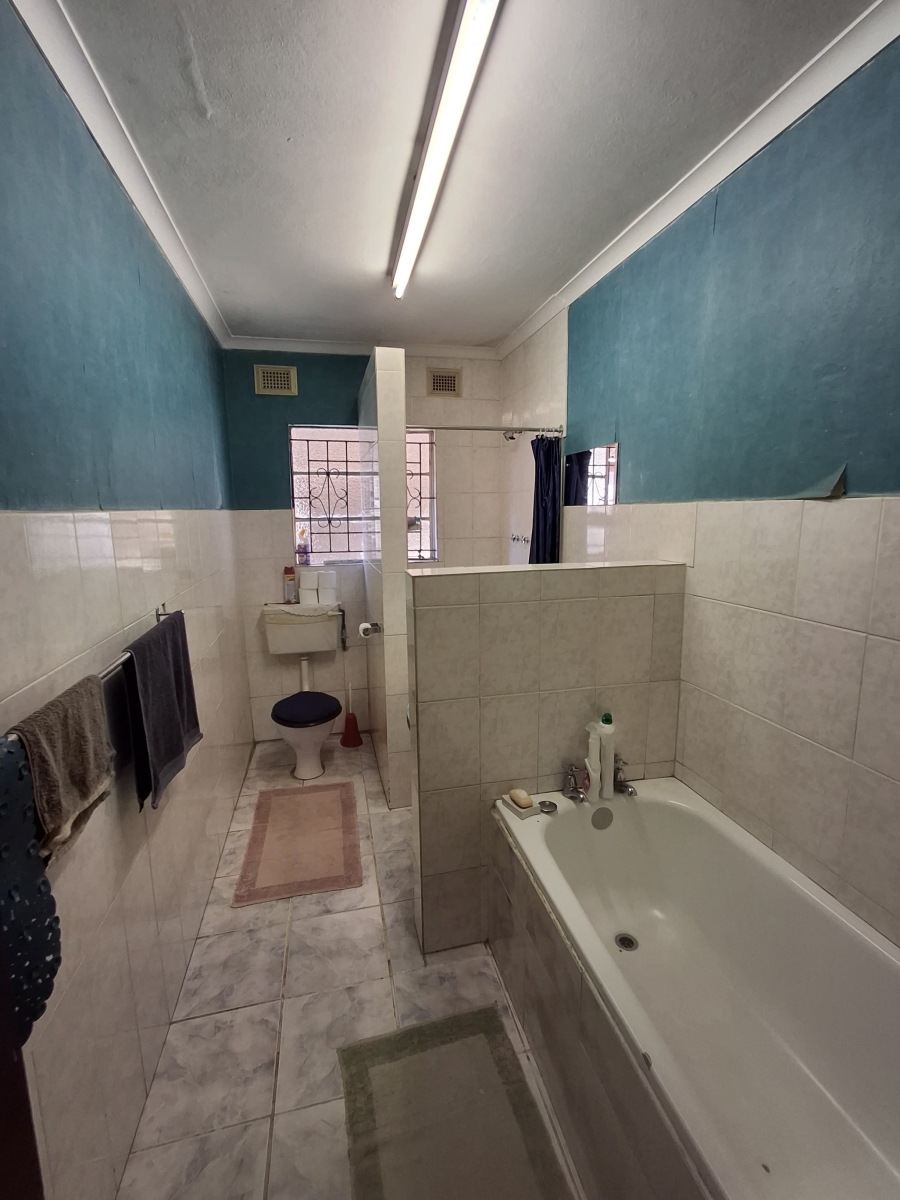 5 Bedroom Property for Sale in Eastwood KwaZulu-Natal