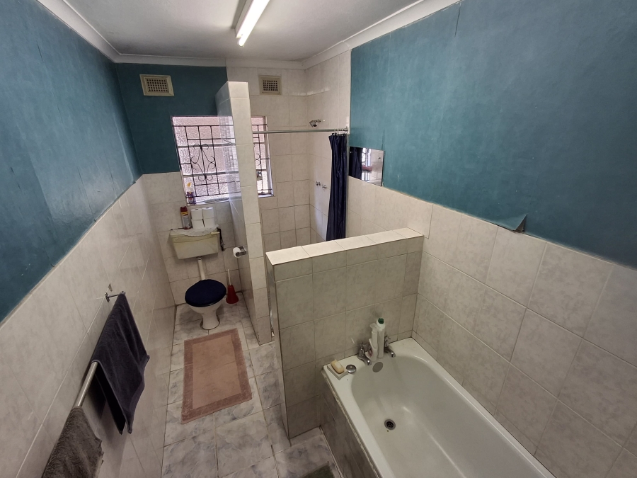 5 Bedroom Property for Sale in Eastwood KwaZulu-Natal