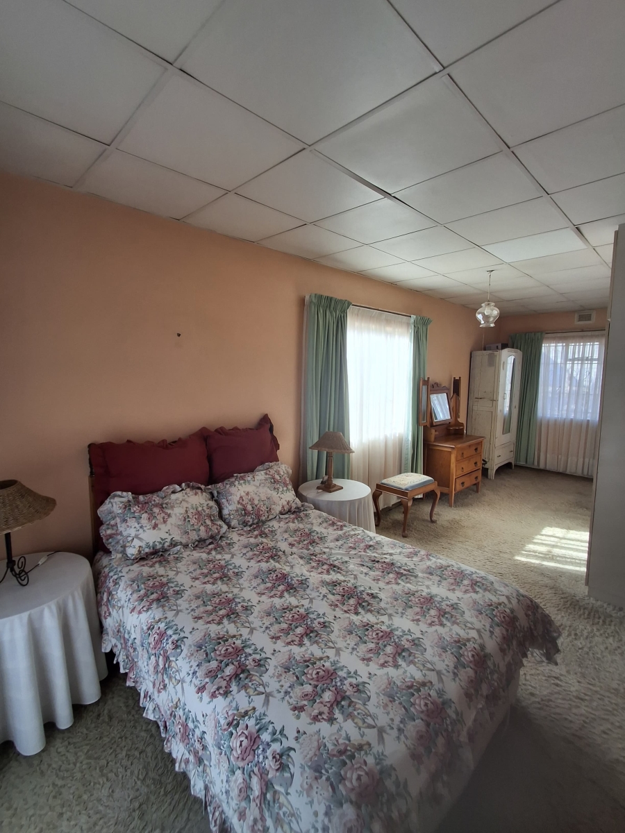 5 Bedroom Property for Sale in Eastwood KwaZulu-Natal