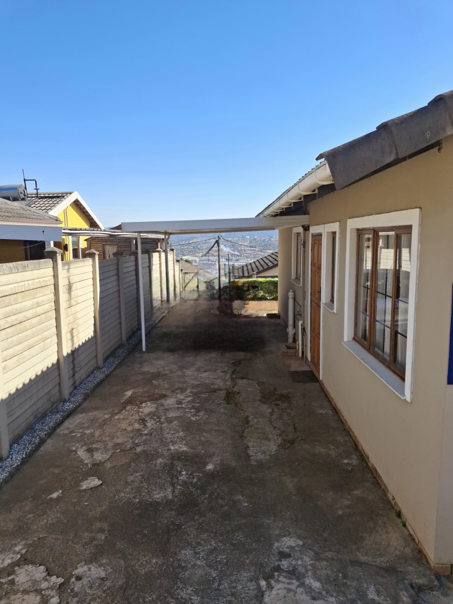 3 Bedroom Property for Sale in Panorama Gardens KwaZulu-Natal
